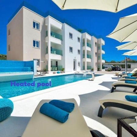 Luxury Apartment Arta-2 With Heated Pool And Jacuzzi บาร์บินเย ภายนอก รูปภาพ