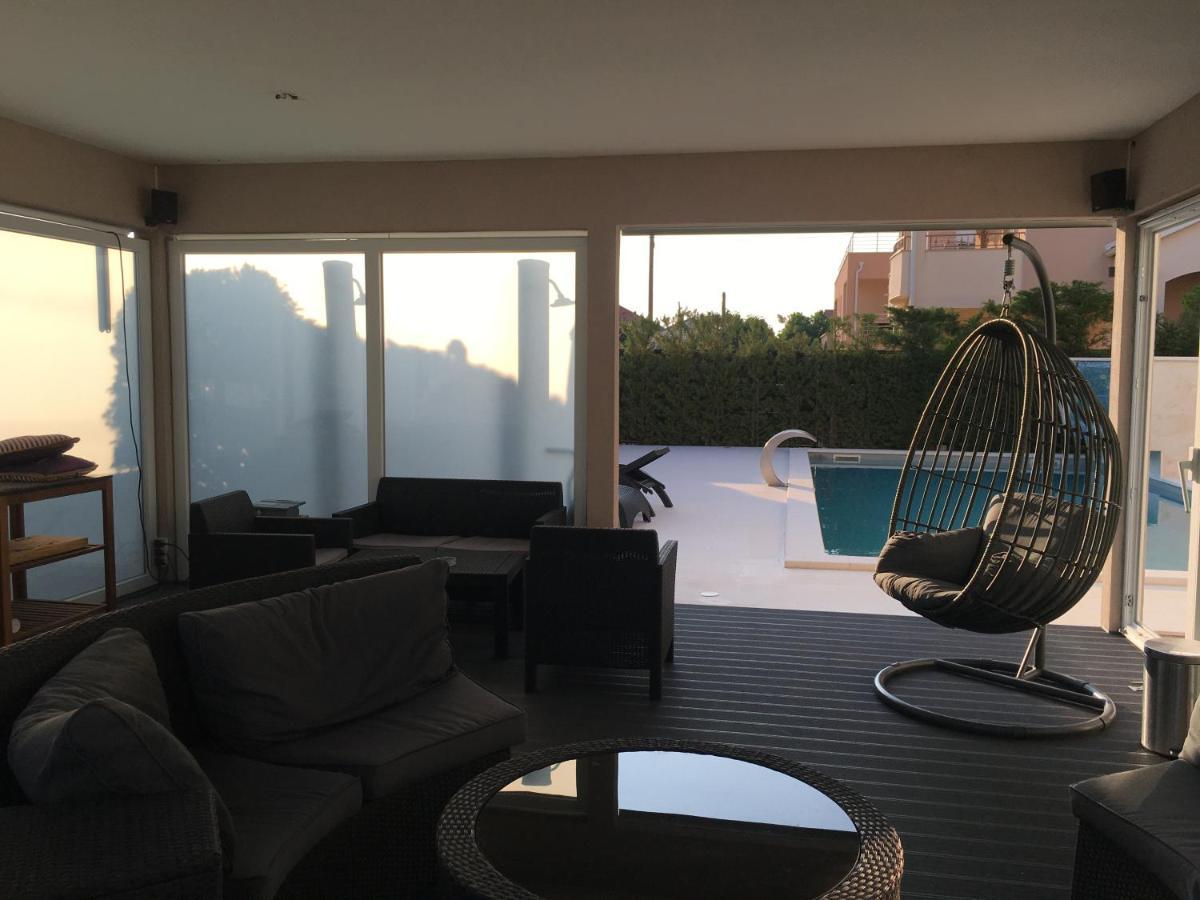 Luxury Apartment Arta-2 With Heated Pool And Jacuzzi บาร์บินเย ภายนอก รูปภาพ